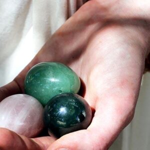 HUEVOS DE PIEDRA
