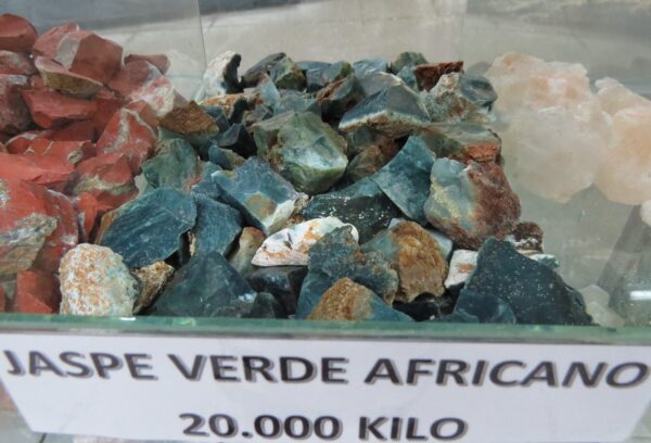 PIEDRA EN BRUTO - Imagen 8